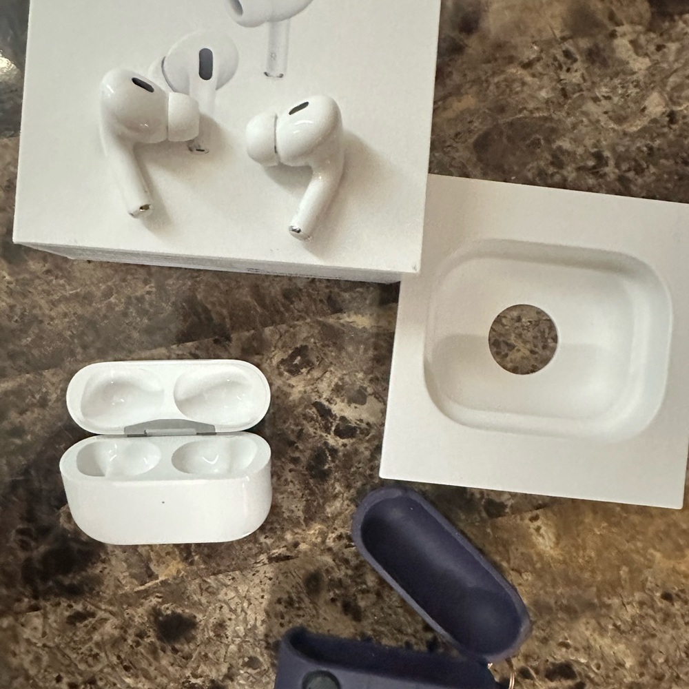 Apple AirPod Pro 2Wireless Earbuds